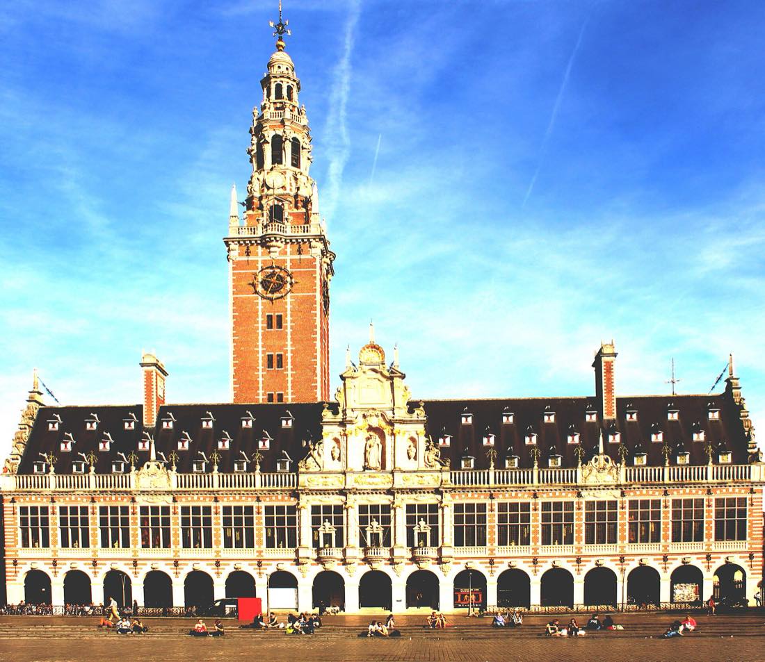 Leuven'deki üniversite kütüphanesi